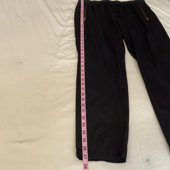 H&M Black Joggers with Zipper Pockets - Picture 5 of 10